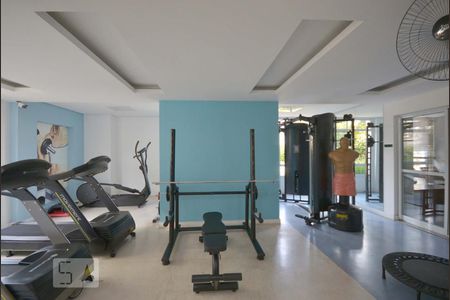 Apartamento à venda com 90m², 2 quartos e 2 vagasAcademia