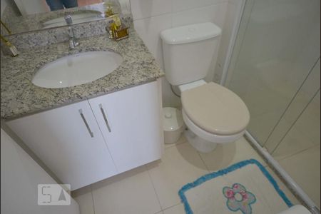 Apartamento à venda com 90m², 2 quartos e 2 vagasBanheiro Social