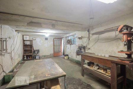 Casa à venda com 300m², 3 quartos e 4 vagasSalão 