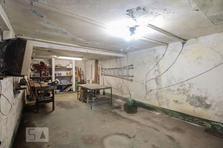 Casa à venda com 300m², 3 quartos e 4 vagasSalão 