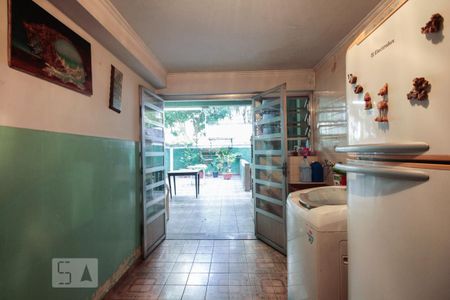 Casa à venda com 300m², 3 quartos e 4 vagasÁrea de serviço 