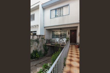 Casa à venda com 300m², 3 quartos e 4 vagasFachada 