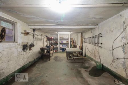 Casa à venda com 300m², 3 quartos e 4 vagasSalão 