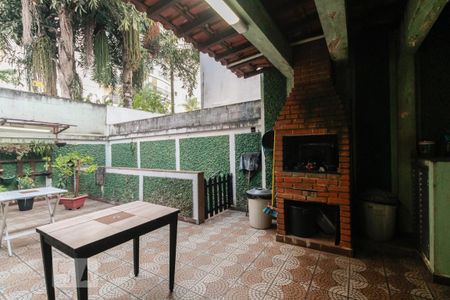 Casa à venda com 300m², 3 quartos e 4 vagasQuintal e Churrasqueira 