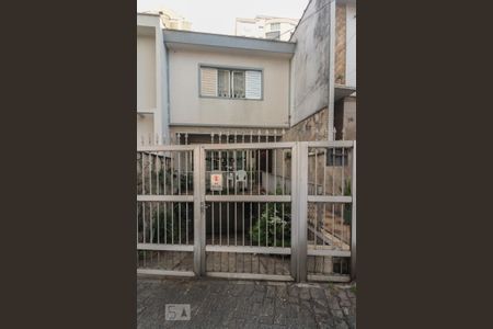 Casa à venda com 300m², 3 quartos e 4 vagasFachada 