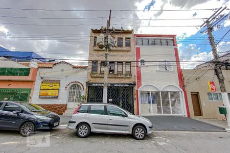 Casa para alugar com 300m², 3 quartos e 6 vagasFachada