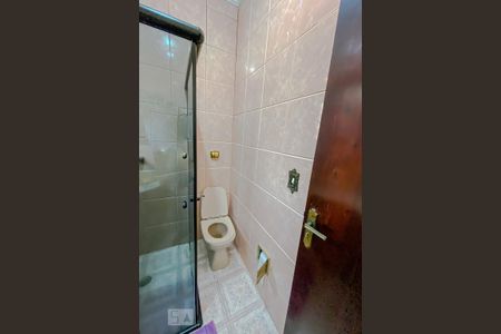 Casa para alugar com 300m², 3 quartos e 6 vagasBanheiro da Suite