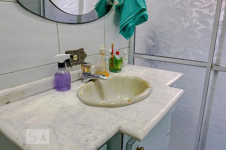 Casa para alugar com 300m², 3 quartos e 6 vagasDetalhe Banheiro