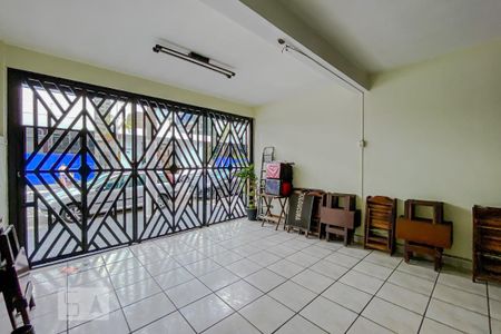 Casa para alugar com 300m², 3 quartos e 6 vagasGaragem