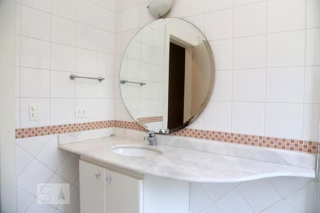 Casa de condomínio à venda com 670m², 4 quartos e 4 vagasBanheiro da Suíte 3