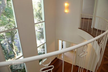 Casa de condomínio à venda com 670m², 4 quartos e 4 vagasHall