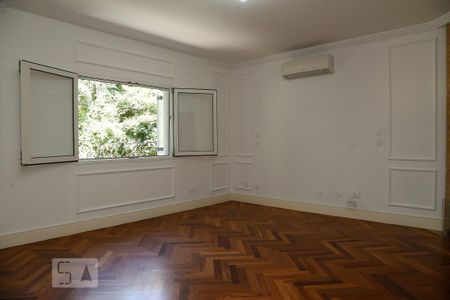 Casa de condomínio à venda com 670m², 4 quartos e 4 vagasSuíte 4