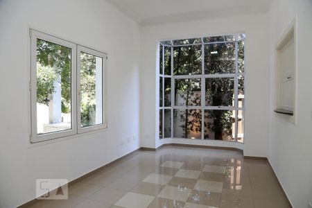 Casa de condomínio à venda com 670m², 4 quartos e 4 vagasCopa