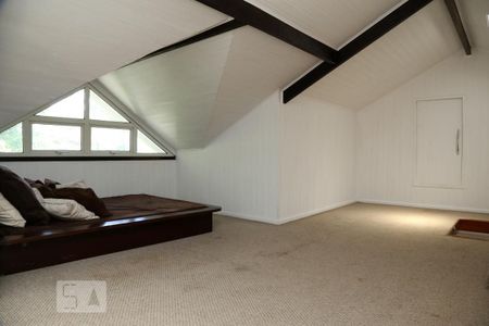 Casa de condomínio à venda com 670m², 4 quartos e 4 vagasSótão