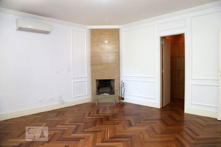 Casa de condomínio à venda com 670m², 4 quartos e 4 vagasSuíte 4