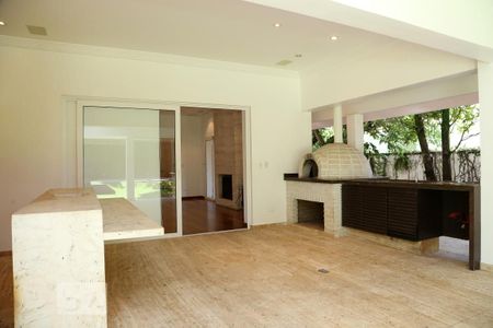 Casa de condomínio à venda com 670m², 4 quartos e 4 vagasEspaço Gourmet