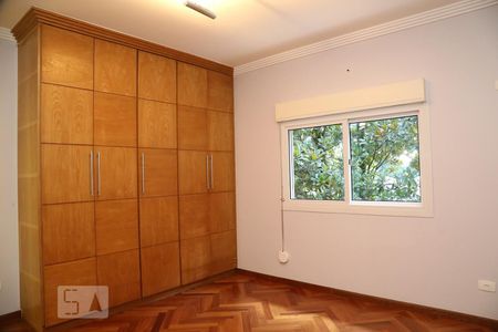 Casa de condomínio à venda com 670m², 4 quartos e 4 vagasSuíte 2