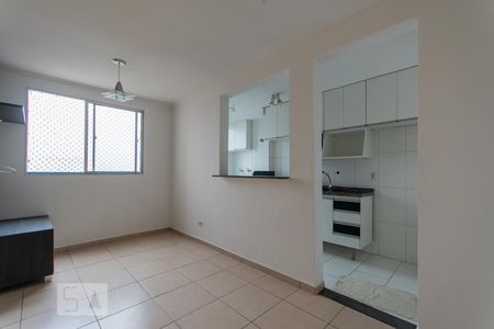 Sala de apartamento para alugar com 2 quartos, 45m² em Parque São Vicente, Santo André