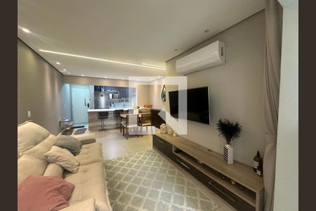 Sala de apartamento à venda com 3 quartos, 87m² em Jardim Tupanci, Barueri