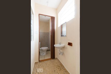 Banheiro de casa de condomínio para alugar com 2 quartos, 60m² em Imirim, São Paulo