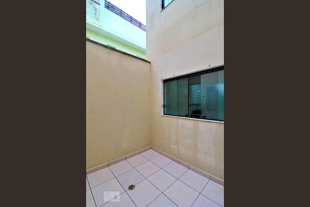 Apartamento à venda com 82m², 3 quartos e 2 vagasQuintal