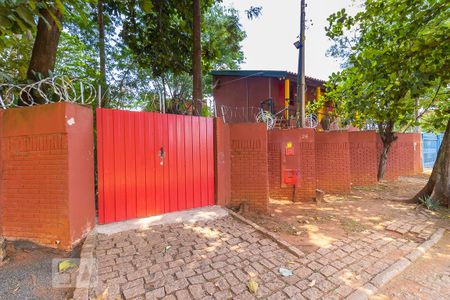 Studio para alugar com 30m², 1 quarto e 1 vaga Studio para alugar com 30m², 1 quarto e 1 vagaFachada