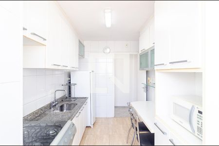 Apartamento à venda com 60m², 2 quartos e 1 vaga Apartamento à venda com 60m², 2 quartos e 1 vagaCozinha