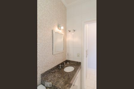 Apartamento à venda com 116m², 3 quartos e 3 vagasBanheiro da suíte 1