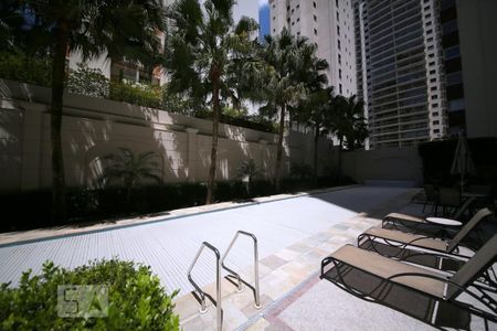 Apartamento à venda com 253m², 4 quartos e 5 vagasPiscina 