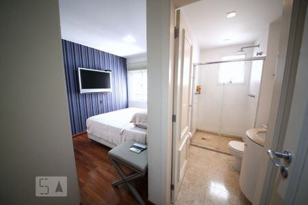 Apartamento à venda com 253m², 4 quartos e 5 vagasSuíte 2