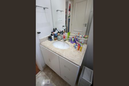 Apartamento à venda com 253m², 4 quartos e 5 vagasBanheiro