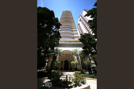 Apartamento à venda com 253m², 4 quartos e 5 vagasFachada