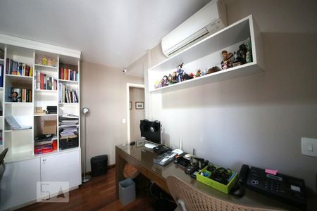 Apartamento à venda com 253m², 4 quartos e 5 vagasSuíte 1