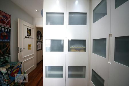 Apartamento à venda com 253m², 4 quartos e 5 vagasSuíte 3