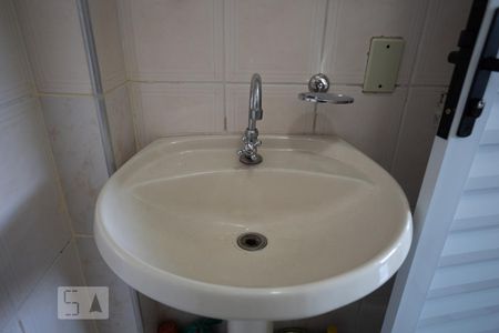 Banheiro de kitnet/studio para alugar com 1 quarto, 44m² em Brás, São Paulo