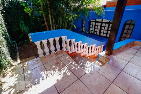 Garagem de casa à venda com 3 quartos, 194m² em Parque Colonial, São Paulo