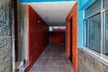 Corredor de casa à venda com 3 quartos, 194m² em Parque Colonial, São Paulo