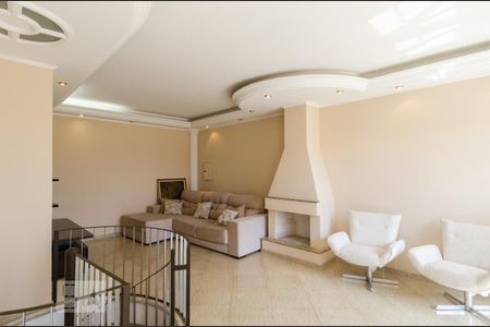 Apartamento para alugar com 220m², 3 quartos e 3 vagasSala