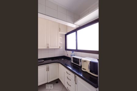 Apartamento para alugar com 220m², 3 quartos e 3 vagasCozinha