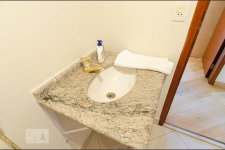 Apartamento para alugar com 220m², 3 quartos e 3 vagasLavabo