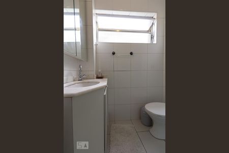 Apartamento para alugar com 56m², 2 quartos e 1 vaga Apartamento para alugar com 56m², 2 quartos e 1 vagaBanheiro