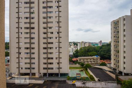 Vista da Sala de apartamento à venda com 3 quartos, 132m² em Centro, Campinas