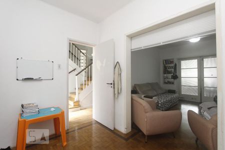SALA de casa à venda com 4 quartos, 200m² em Auxiliadora, Porto Alegre