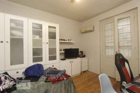 Casa à venda com 200m², 4 quartos e 4 vagasQUARTO 4