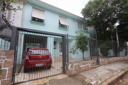 Casa à venda com 200m², 4 quartos e 4 vagasFACHADA