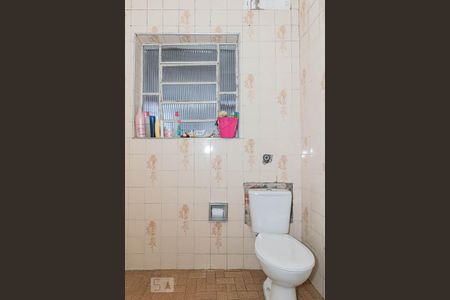 Casa para alugar com 198m², 5 quartos e 2 vagas Casa para alugar com 198m², 5 quartos e 2 vagasBanheiro - Casa 01