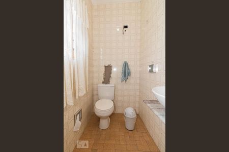 Casa para alugar com 198m², 5 quartos e 2 vagas Casa para alugar com 198m², 5 quartos e 2 vagasBanheiro da Suíte - Casa 01