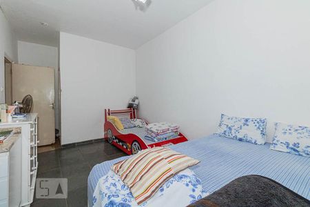 Casa para alugar com 198m², 5 quartos e 2 vagas Casa para alugar com 198m², 5 quartos e 2 vagasSuíte - Casa 01