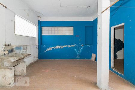 Casa para alugar com 198m², 5 quartos e 2 vagas Casa para alugar com 198m², 5 quartos e 2 vagasÁrea de Serviço - Casa 02