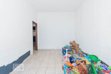 Casa para alugar com 198m², 5 quartos e 2 vagas Casa para alugar com 198m², 5 quartos e 2 vagasSala - Casa 02